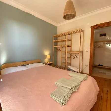 Merkezde Denize 100mt 2+1 * 阿拉尼亚