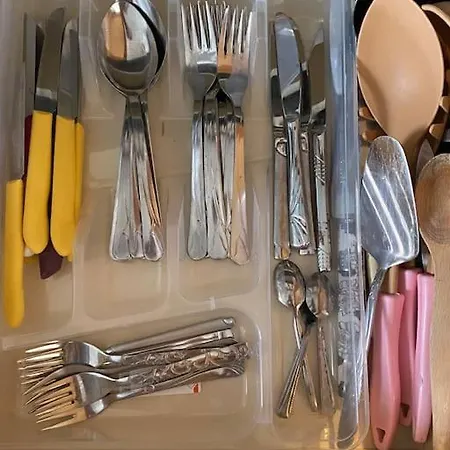 Merkezde Denize 100mt 2+1 Апартаменти *